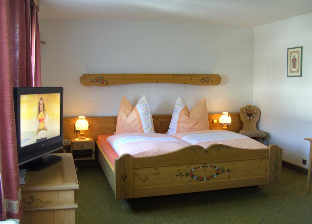 נידגן Hotel Restaurant Schmidter Bauernstube מראה חיצוני תמונה